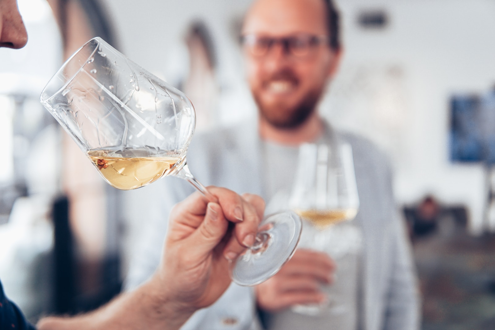 The right wine glass: guide for wine lovers